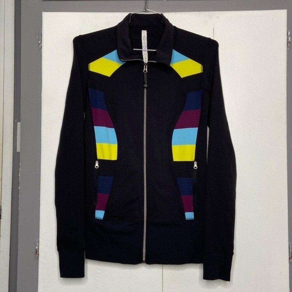 Lululemon Women’s black multi color Asana jacket size 8 Athletic